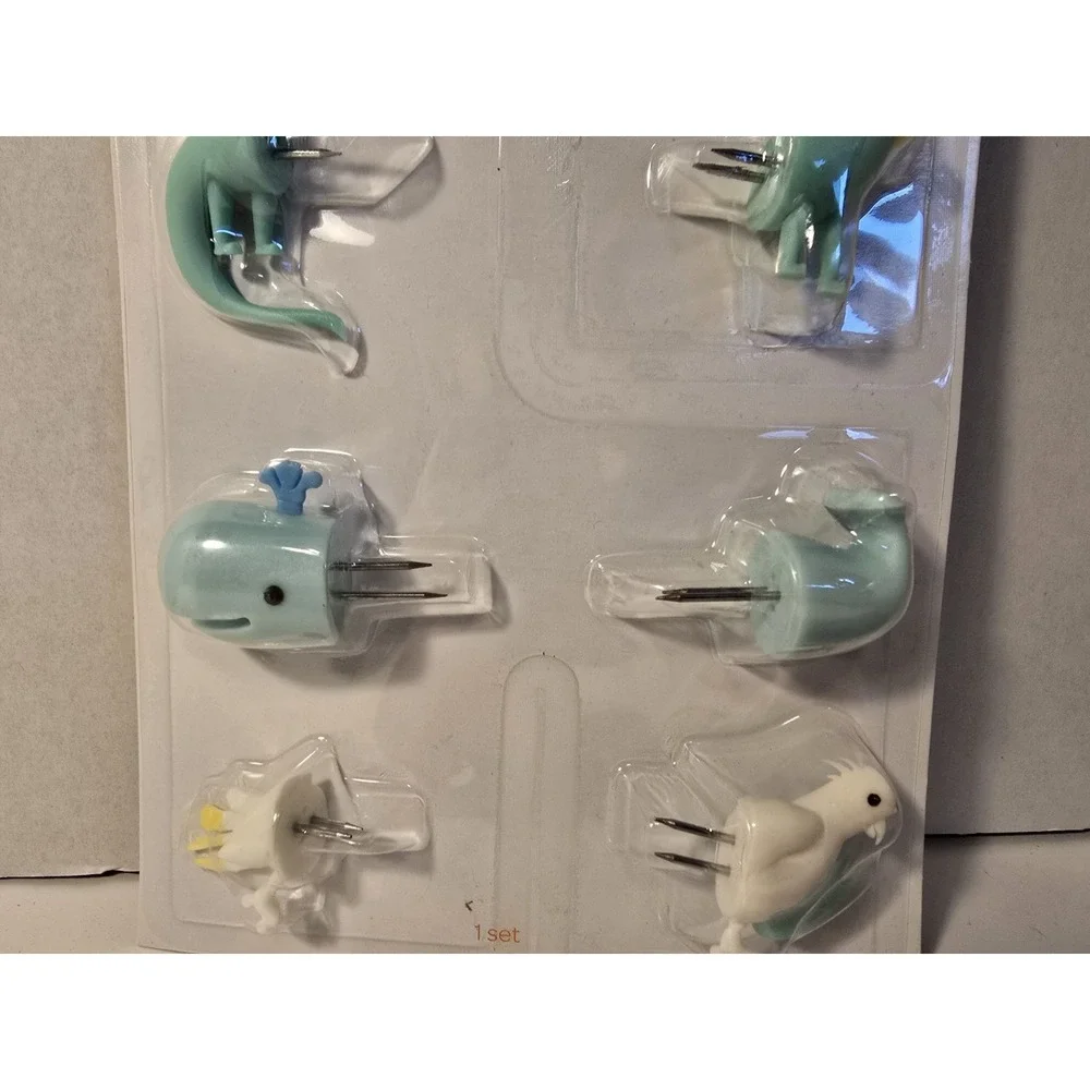 Sun Squad Corn Holders 8 Pack Cactus Dino Whale Parrot  Fun Summer Cobs /0411